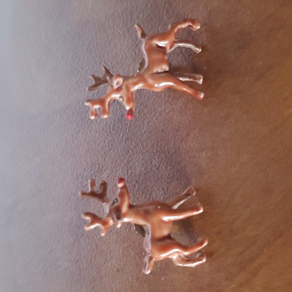Jewelry - Vintage Enamel Deer Earings